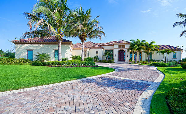 Best Driveway Paving Contractor  in Mayfield, PA